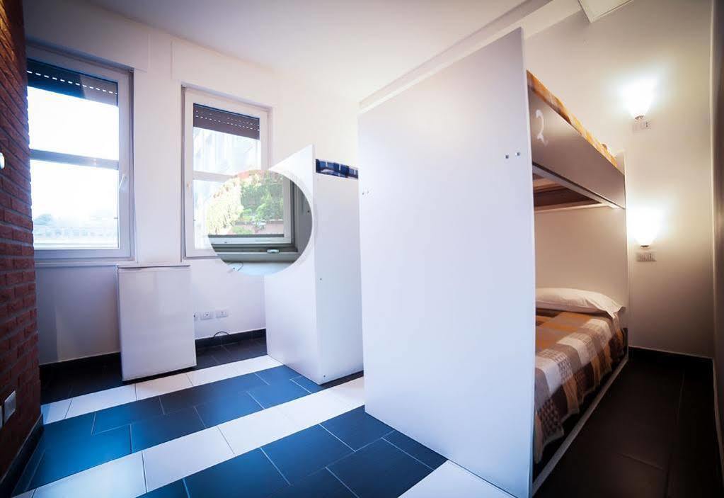 New Generation Hostel Milan Center Εξωτερικό φωτογραφία